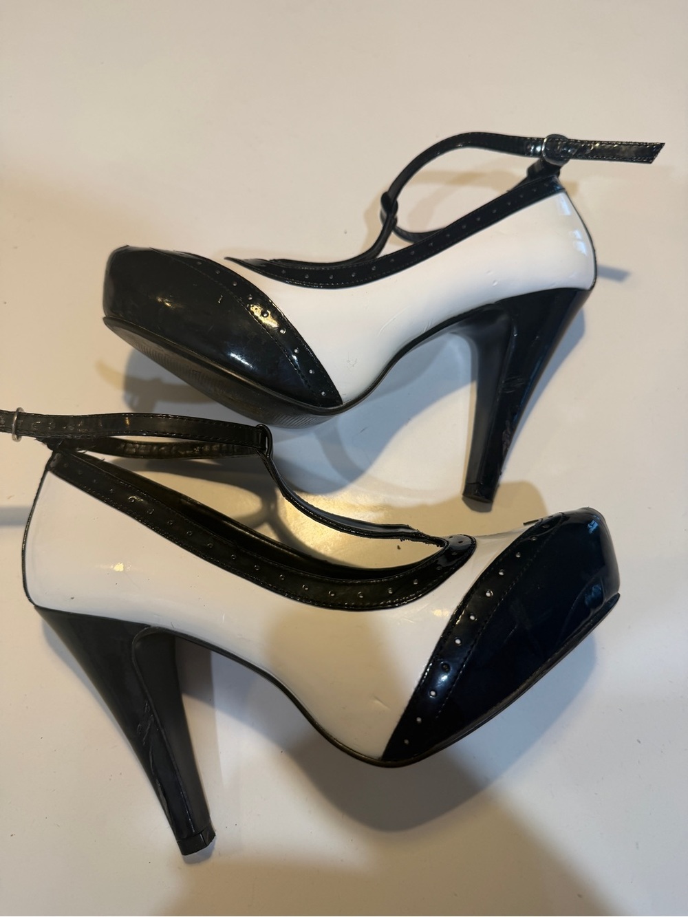 Black & White Patent Pin Up Style T-Strap High Heel Pumps